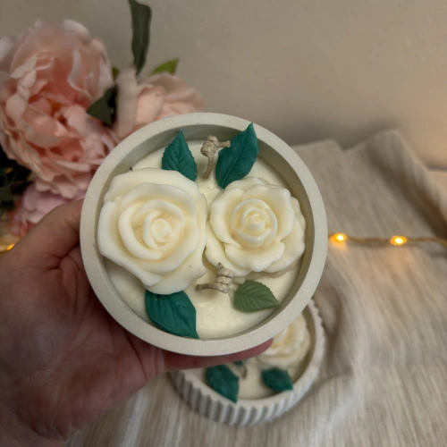 Svíčka s růžičkami