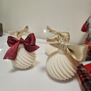 Kulatá ozdoba - sójová svíčka M