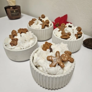 Šlehaný dortík - kulatá sójová svíčka M - obrázek 3