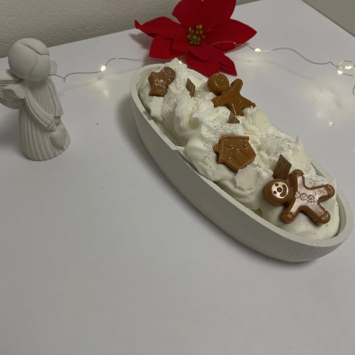 Sněhový perníček - oválná sójová svíčka L